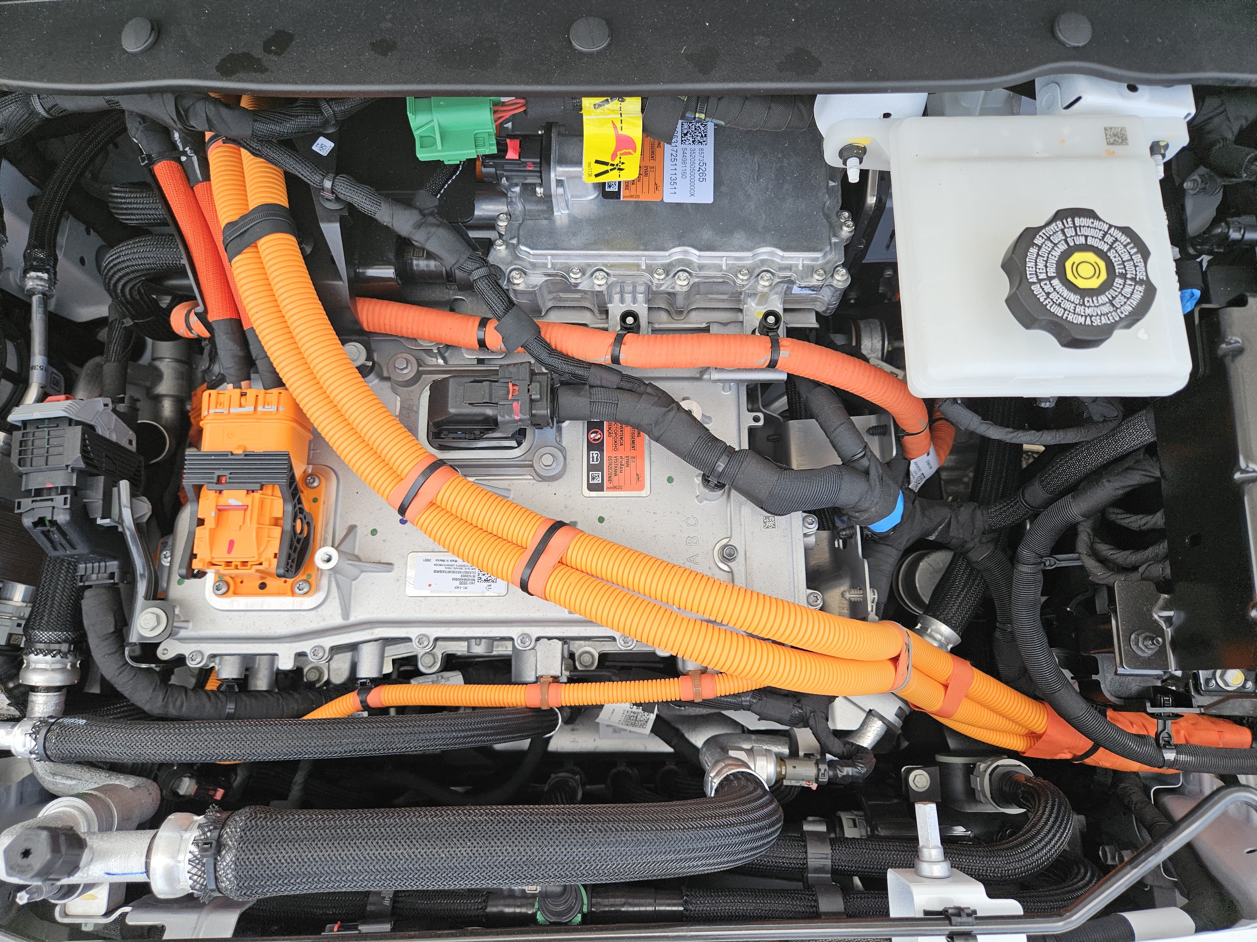 New 2027 Chevrolet Bolt RS FWD image 20