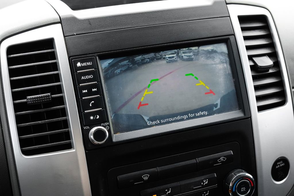 Used 2019 Nissan Frontier Desert Runner RWD image 17