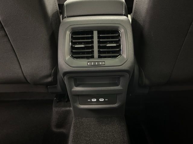 New 2026 Volkswagen Taos SEL image 26