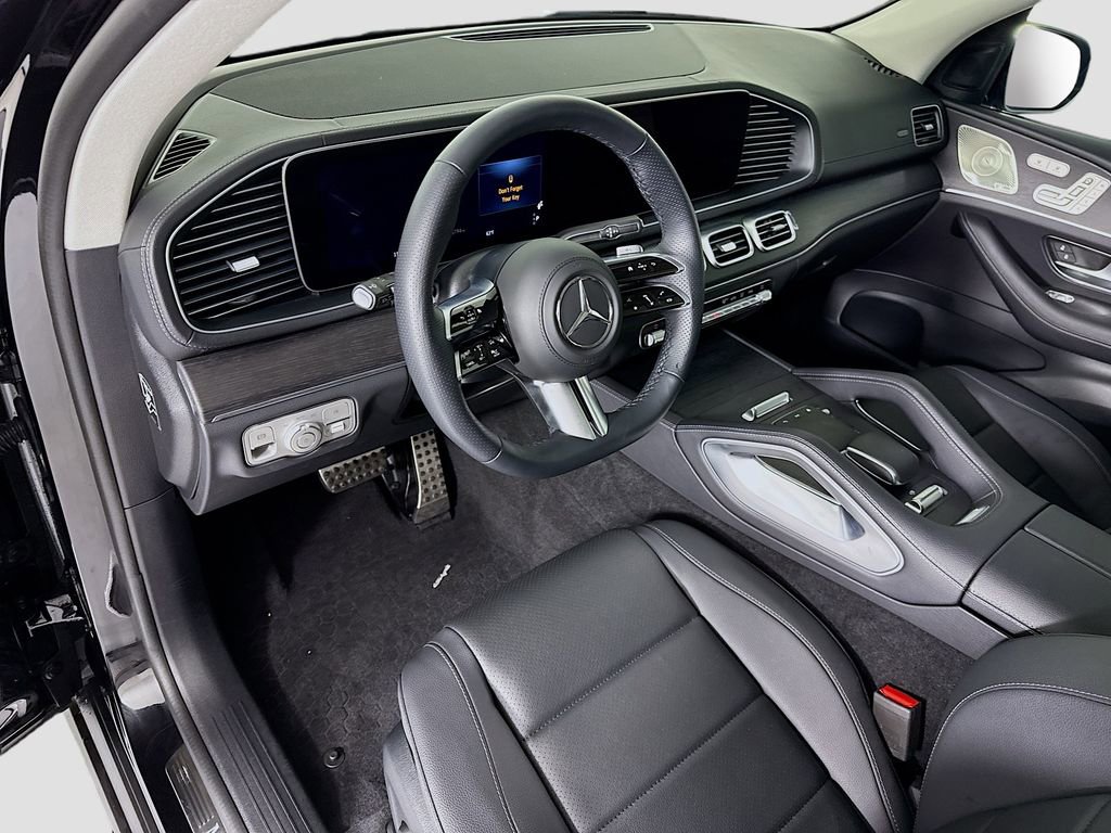 Used 2026 Mercedes-Benz GLS 450 4MATIC image 9
