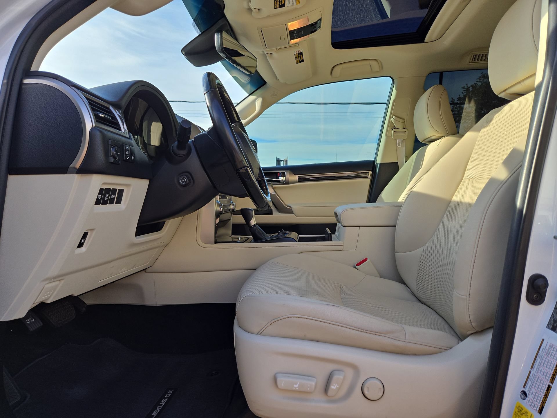 Used 2020 Lexus GX 460 Premium AWD/4WD image 16