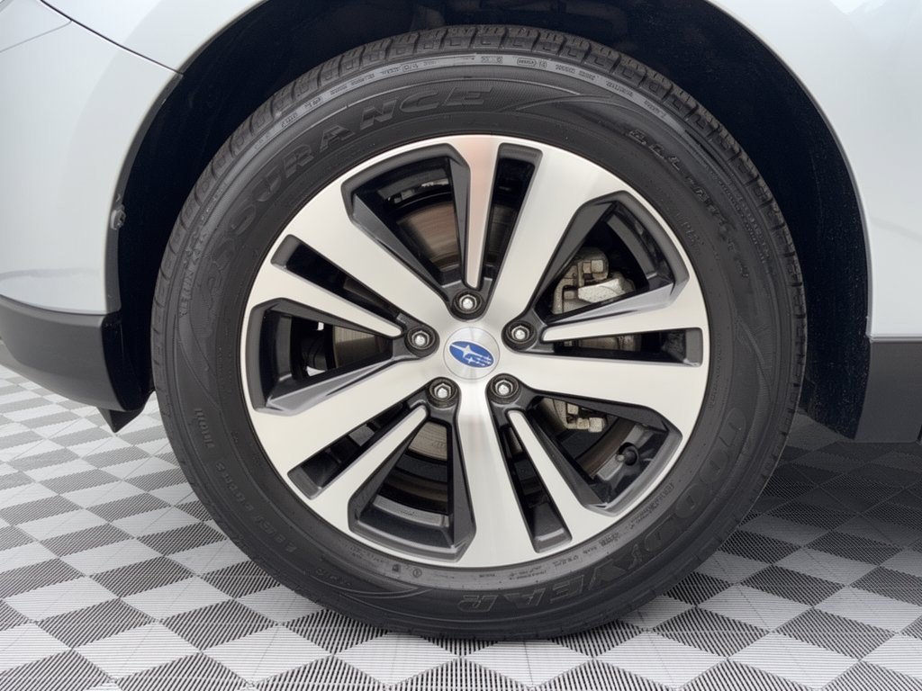 Used 2019 Subaru Outback 2.5i Limited AWD/4WD image 13