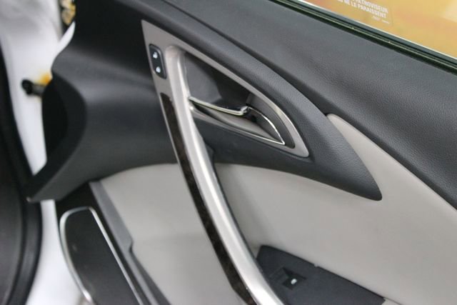 Used 2017 Buick Verano Convenience FWD image 11
