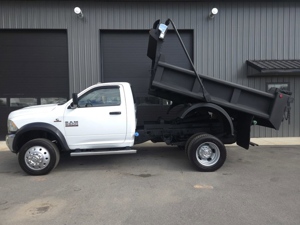 Used 2016 RAM 5500 Tradesman w/ Power & Remote Entry Group AWD/4WD image 1