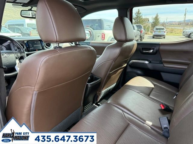 Used 2016 Toyota Tacoma Limited image 31