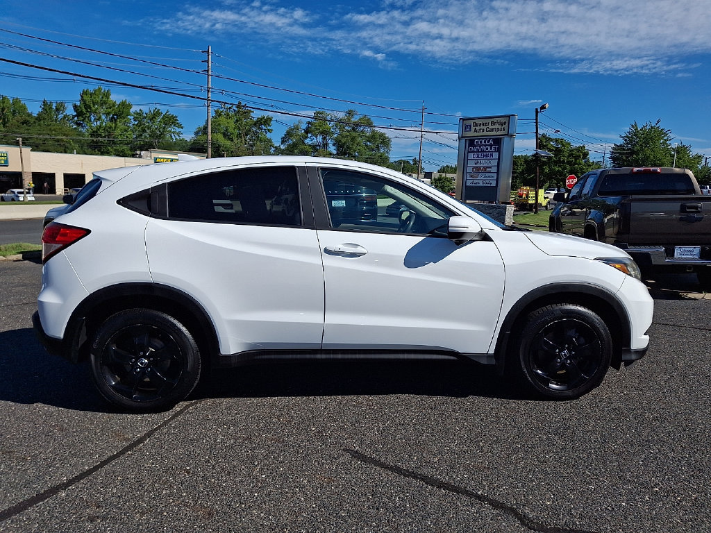 Used 2016 Honda HR-V EX image 10