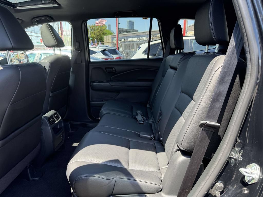 Used 2023 Honda Passport EX-L image 13