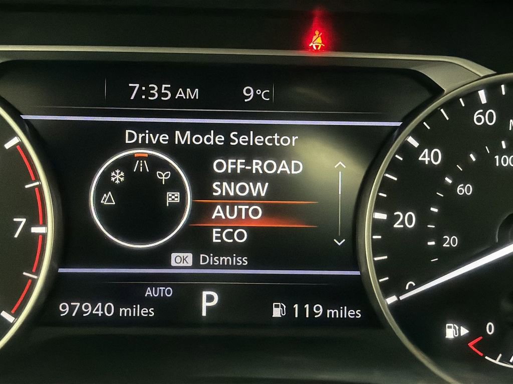 Used 2021 Nissan Rogue SV AWD/4WD image 40