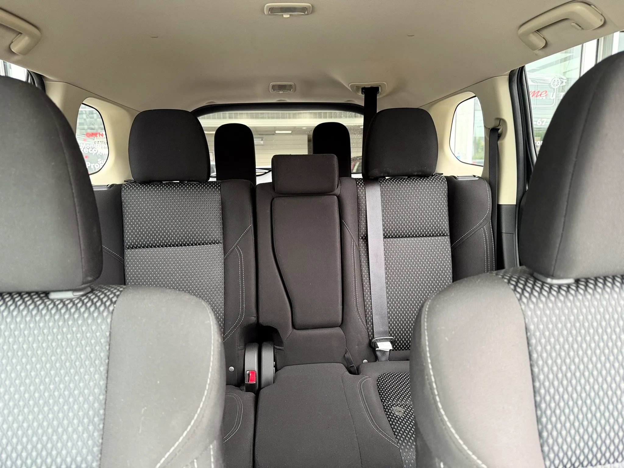 Used 2020 Mitsubishi Outlander ES AWD/4WD image 25