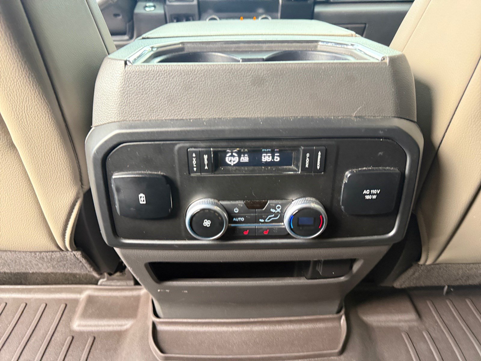 Used 2019 Ford Expedition Limited w/ Equipment Group 301A AWD/4WD image 30