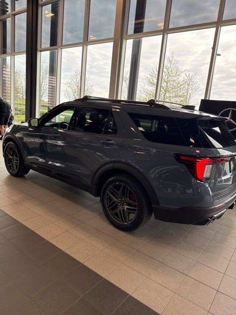 Used 2026 Ford Explorer ST w/ Sun And Sound Package image 15