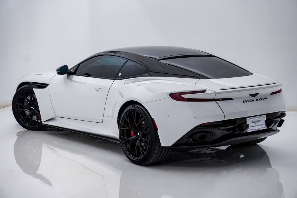 Used 2024 Aston Martin DB12 Coupe RWD image 10