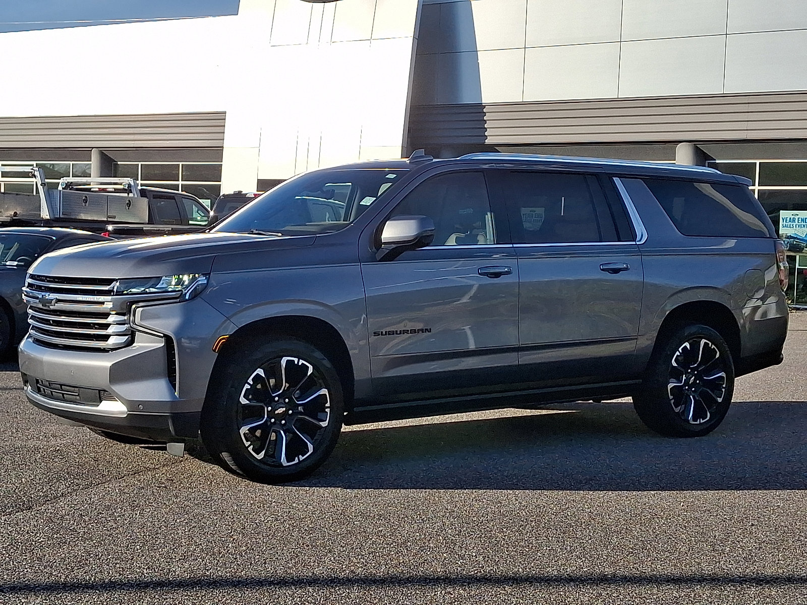 Used 2021 Chevrolet Suburban High Country image 5