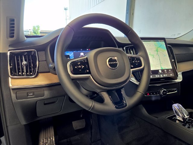 New 2026 Volvo XC90 B5 Core AWD/4WD image 9