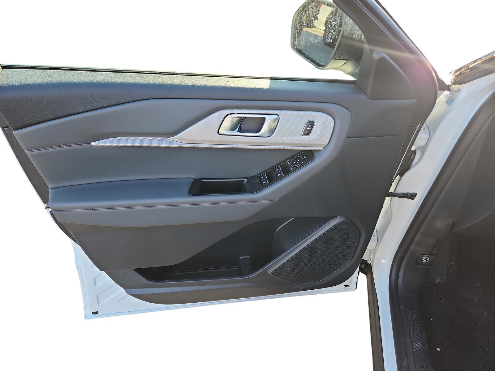 New 2026 Ford Explorer Active image 22