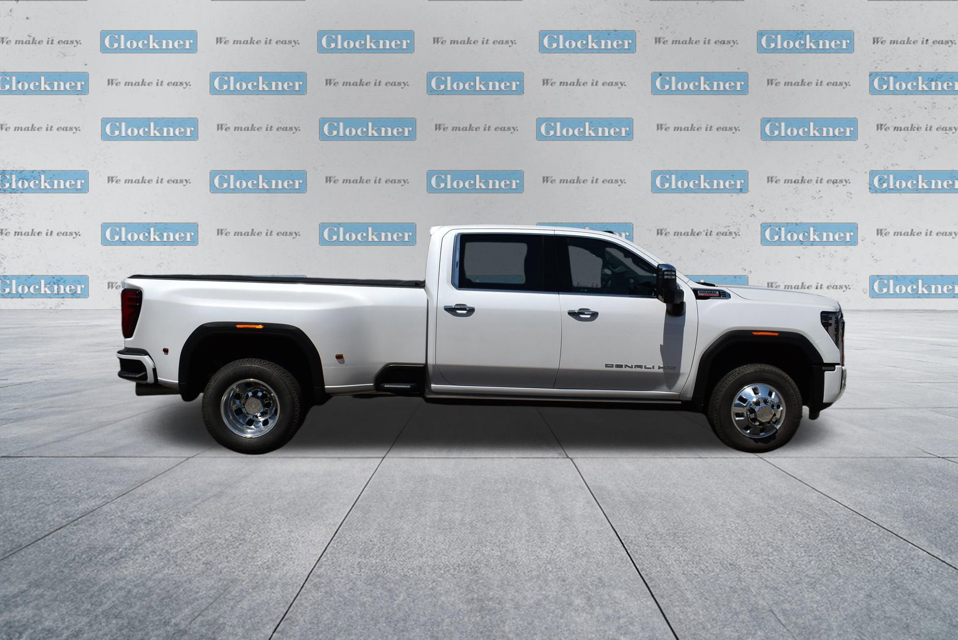 Used 2025 GMC Sierra 3500 Denali w/ Denali Reserve Package AWD/4WD image 4
