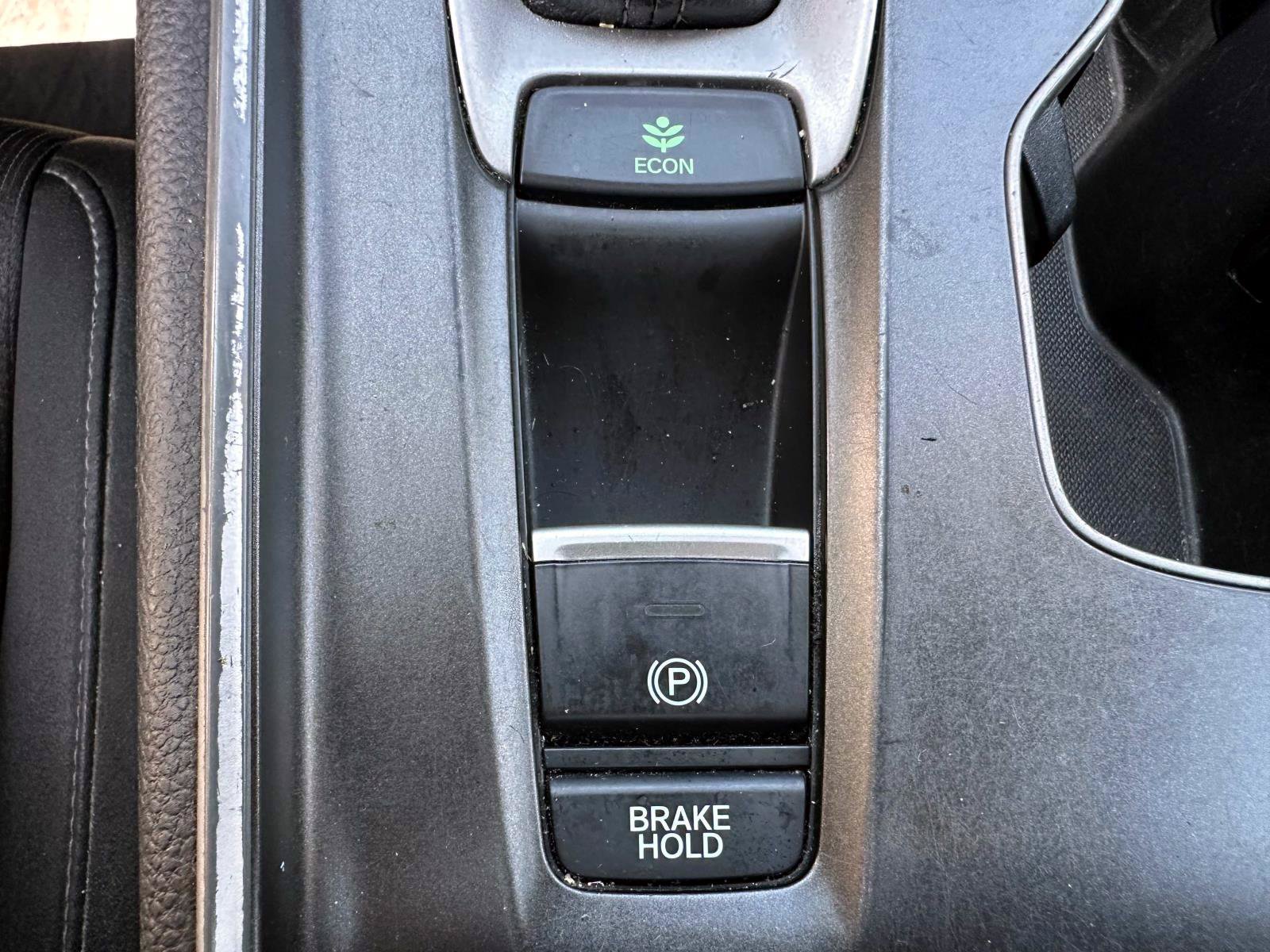 Used 2019 Honda Accord EX image 25