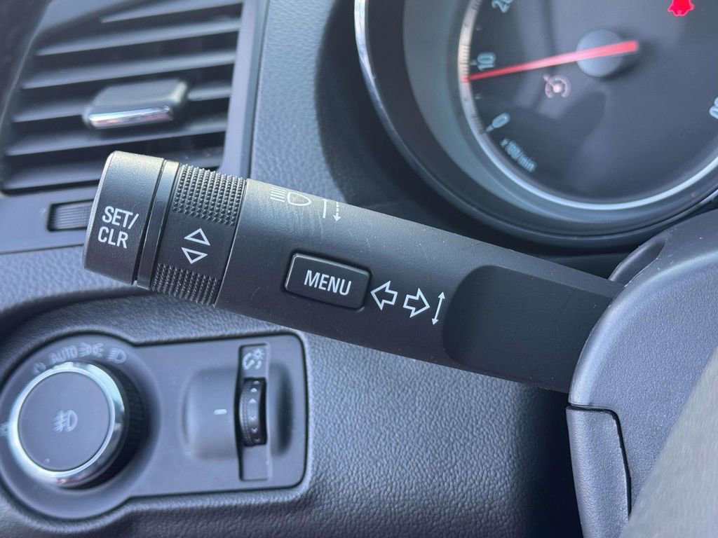 Used 2013 Buick Regal Premium image 20