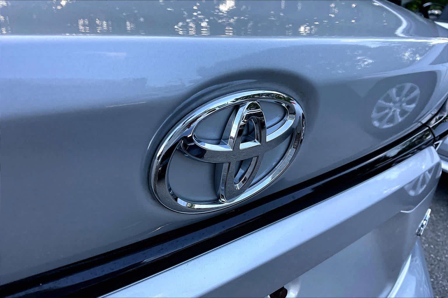 Certified 2023 Toyota Corolla LE FWD image 29