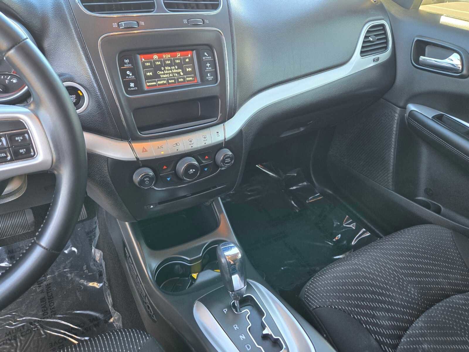 Used 2020 Dodge Journey SE w/ SE Popular Equipment Group image 19