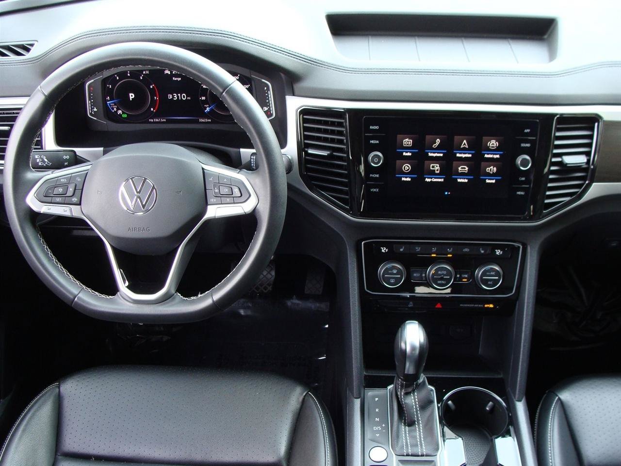 Used 2022 Volkswagen Atlas SE w/ Black Wheel Package FWD image 14