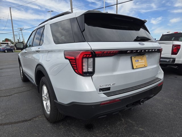 Certified 2025 Ford Explorer Active AWD/4WD image 40