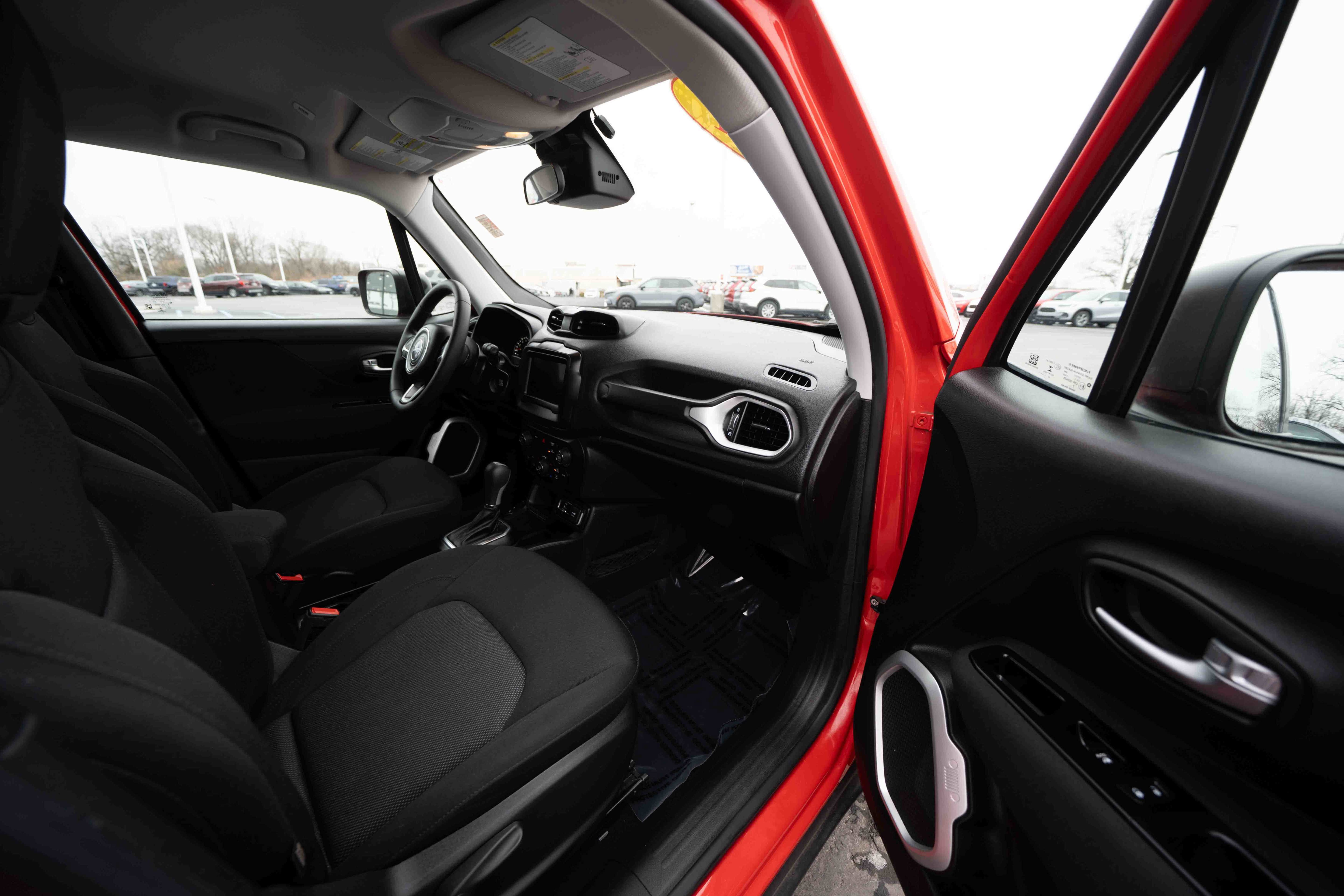 Used 2021 Jeep Renegade Sport image 26