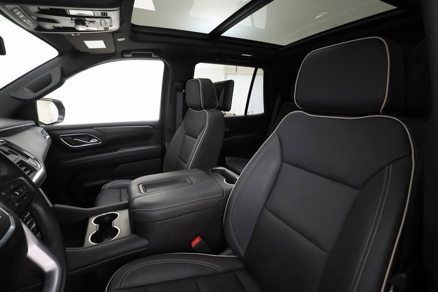 Used 2023 GMC Yukon SLT w/ SLT Premium Package image 10