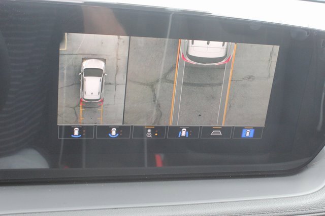 New 2026 Buick Encore GX Avenir w/ Avenir Technology Package image 38