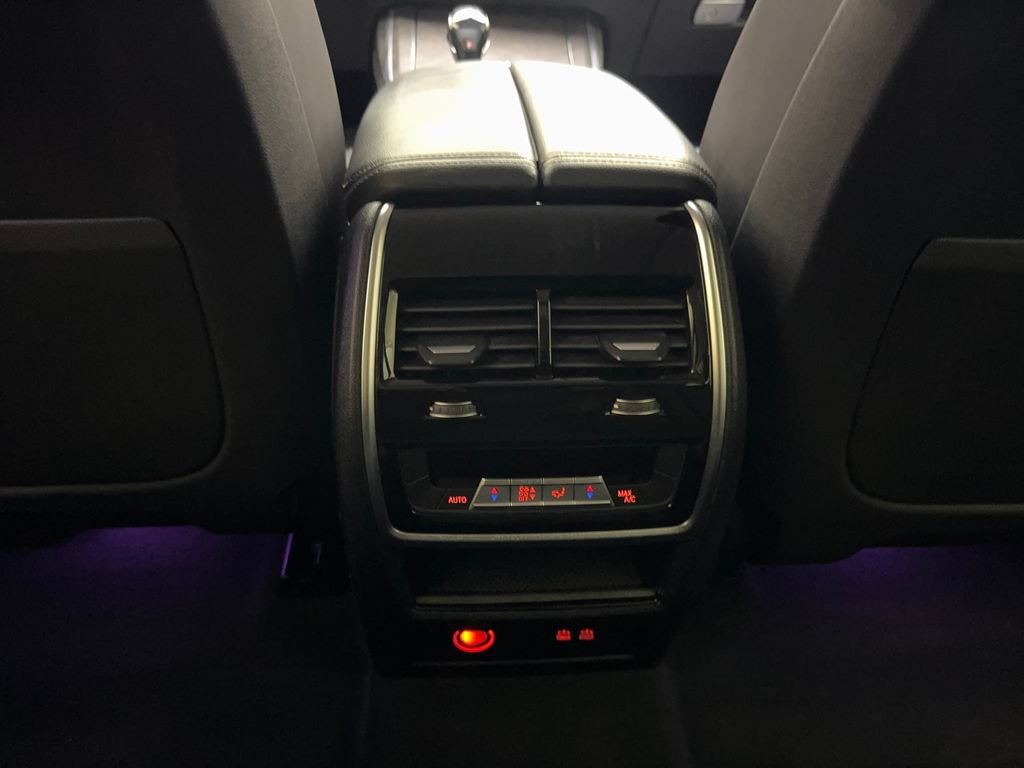 Used 2020 BMW X7 xDrive40i w/ Premium Package AWD/4WD image 77