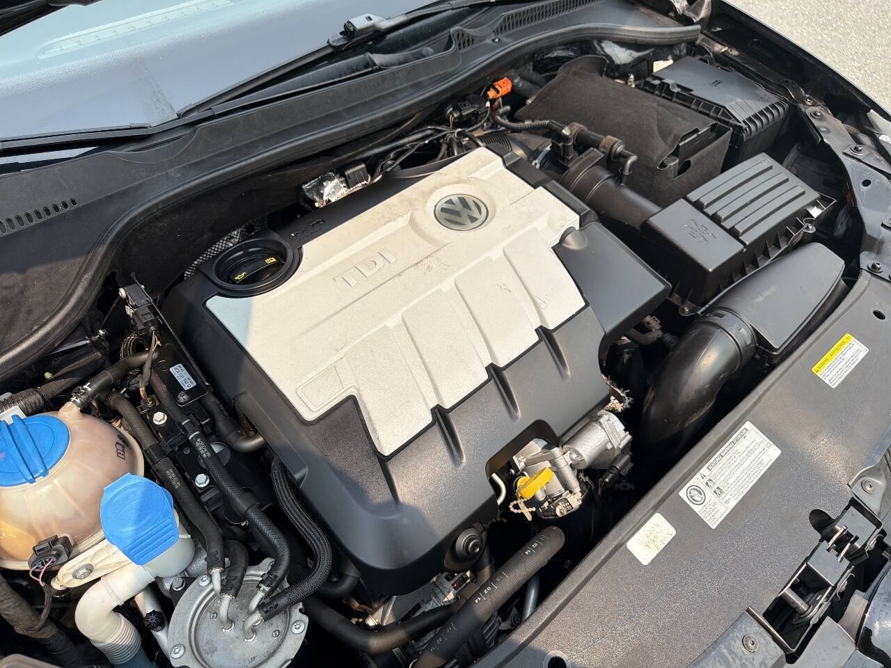 Used 2014 Volkswagen Jetta TDI FWD image 16