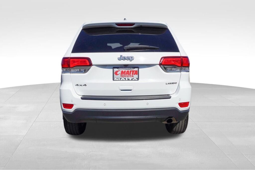 Used 2022 Jeep Grand Cherokee Laredo X image 4