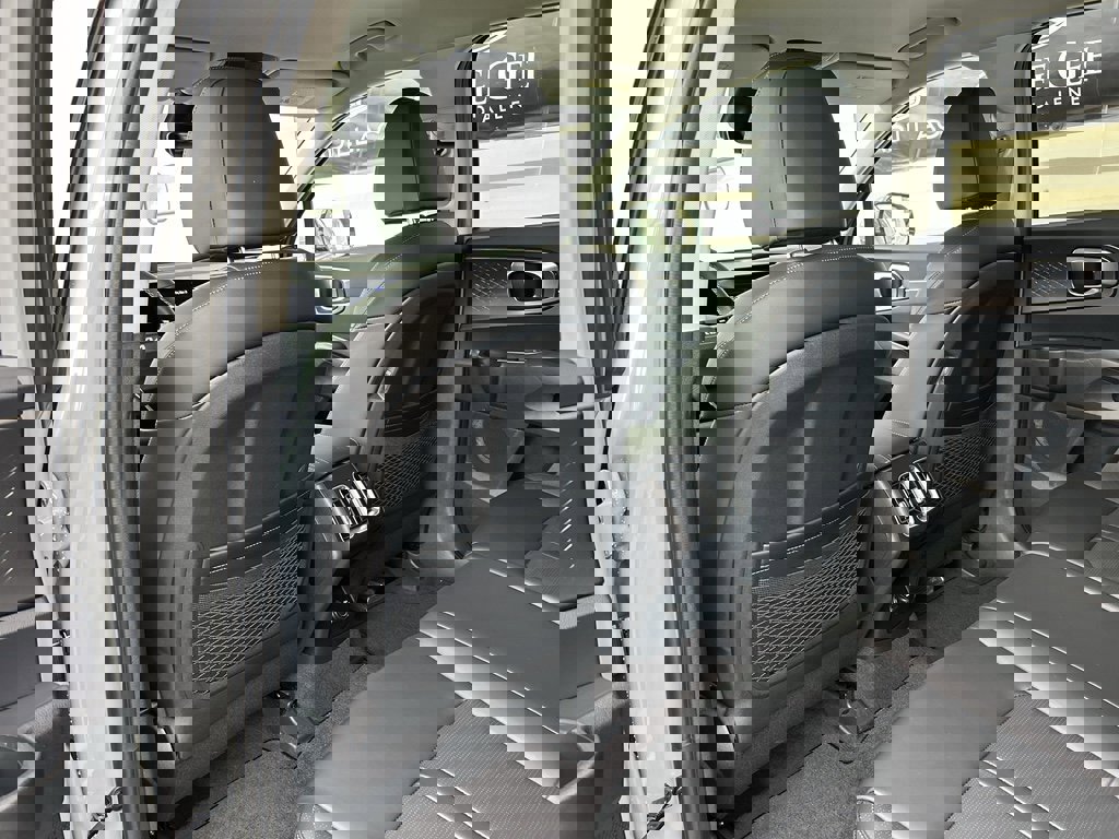 New 2026 Kia Sorento EX image 13