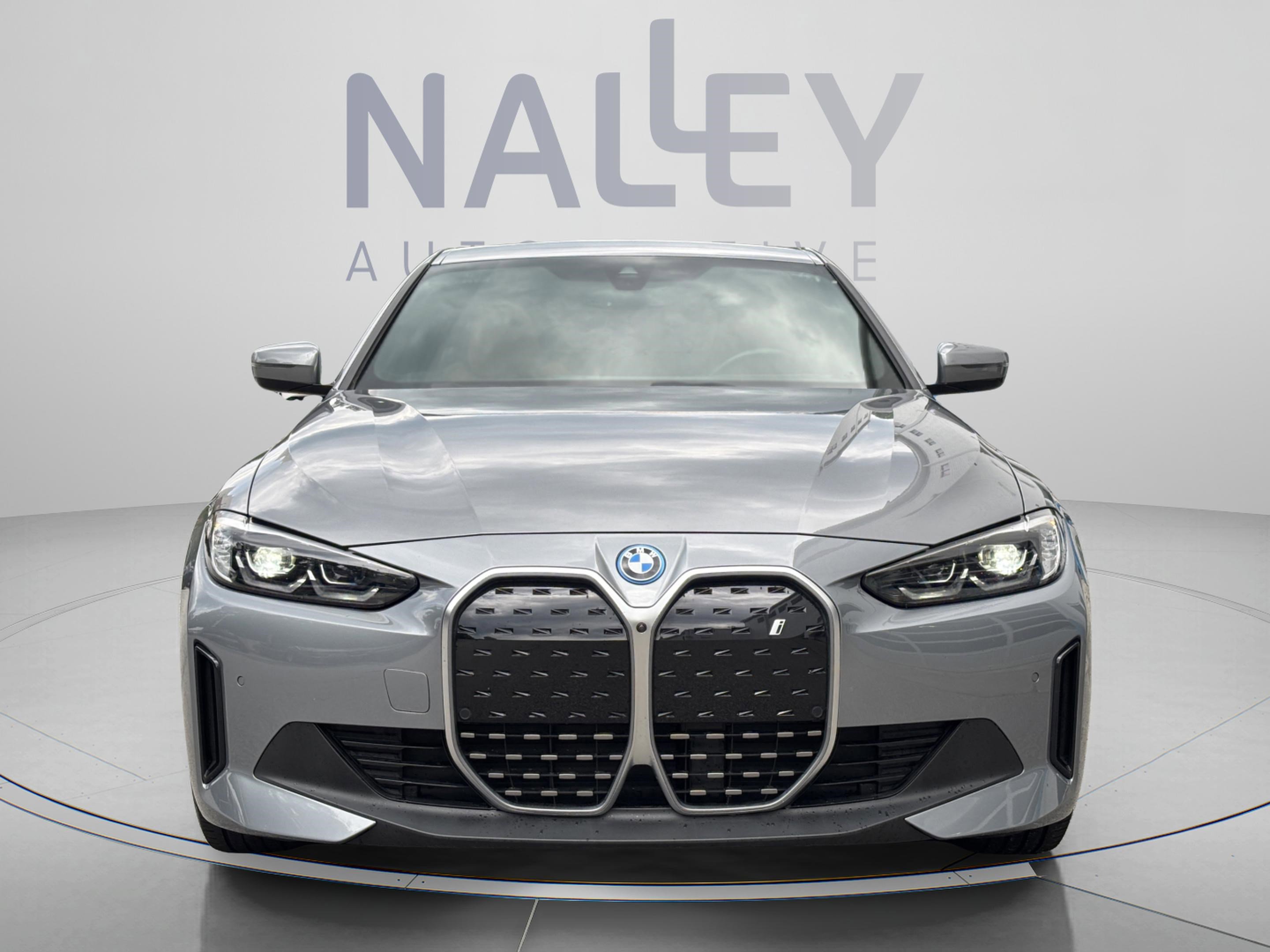Used 2023 BMW i4 eDrive40 w/ Premium Package RWD image 8