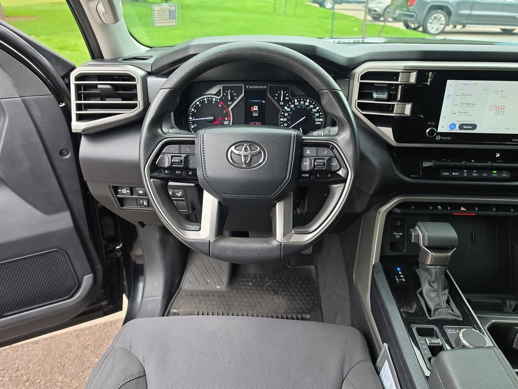 Used 2023 Toyota Tundra SR5 w/ SR5 Convenience Package AWD/4WD image 15