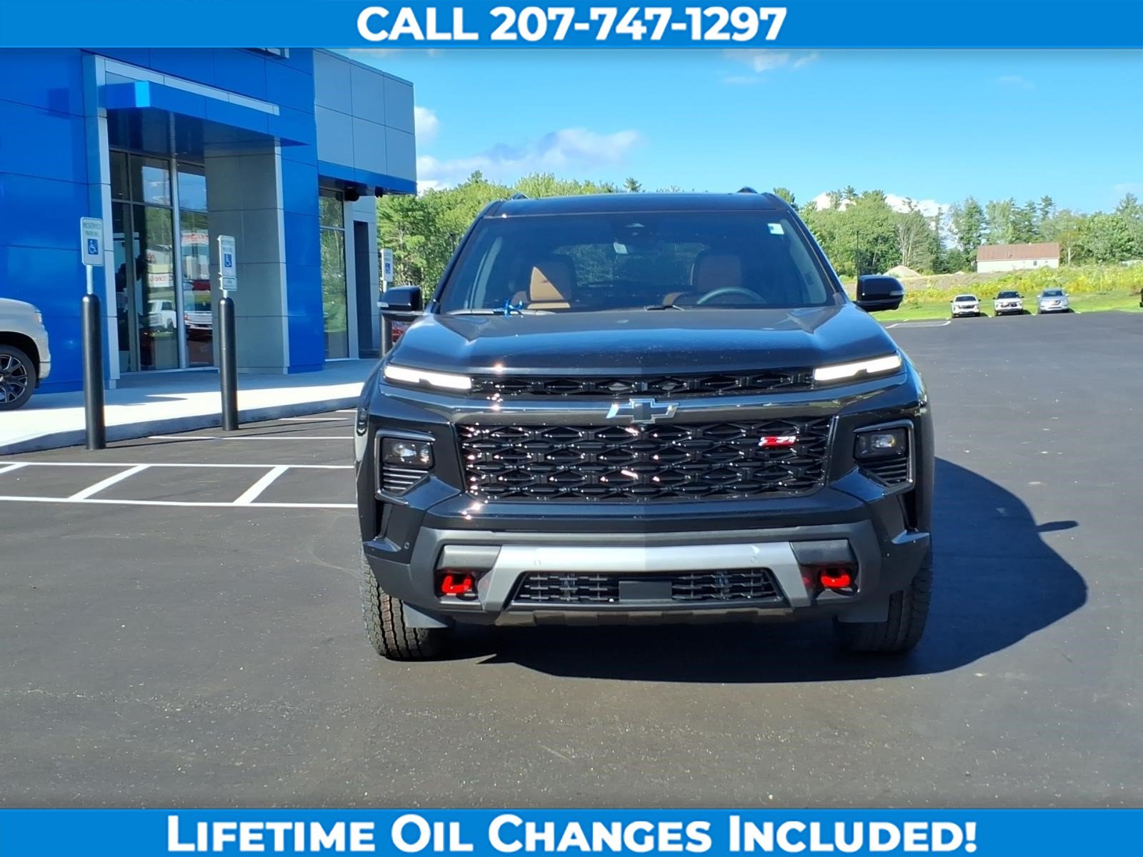 New 2027 Chevrolet Traverse Z71 w/ Enhanced Driving Package AWD/4WD image 2