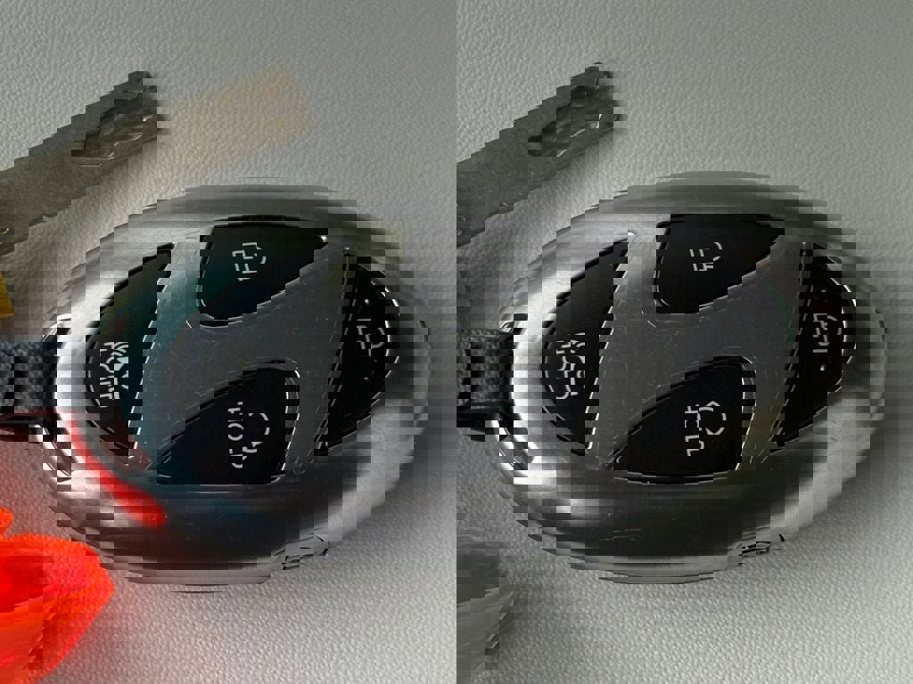 New 2026 Hyundai Santa Fe SE image 31