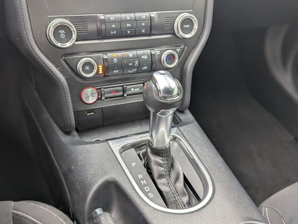 Used 2021 Ford Mustang Coupe image 18