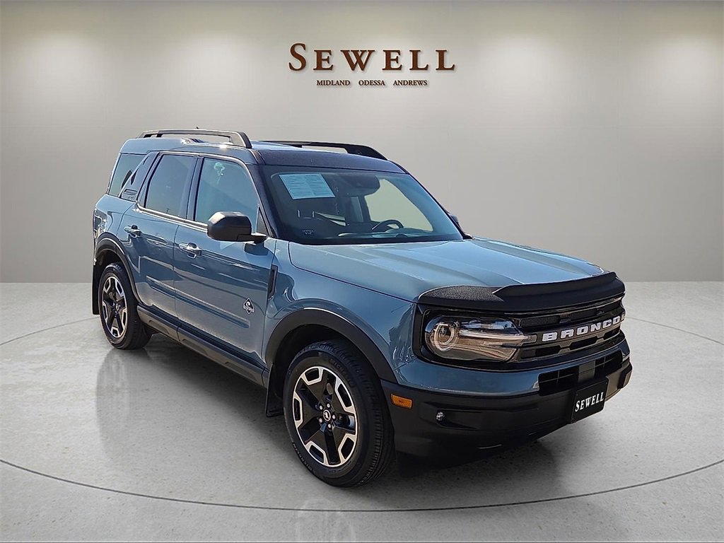 Used 2023 Ford Bronco Sport Outer Banks w/ Tech Package image 6