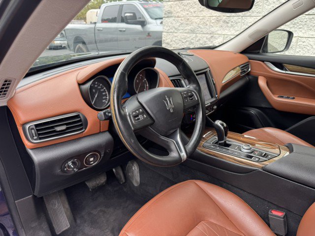 Used 2018 Maserati Levante AWD/4WD image 6