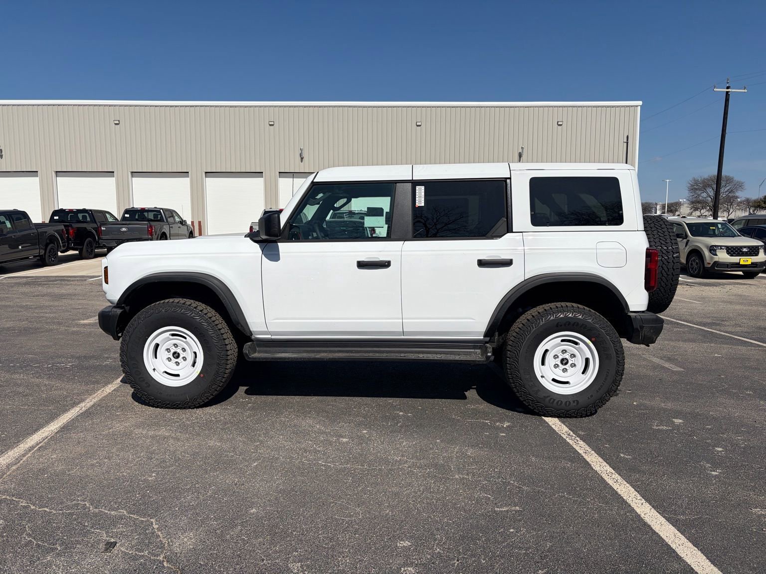 New 2026 Ford Bronco Heritage Edition image 3
