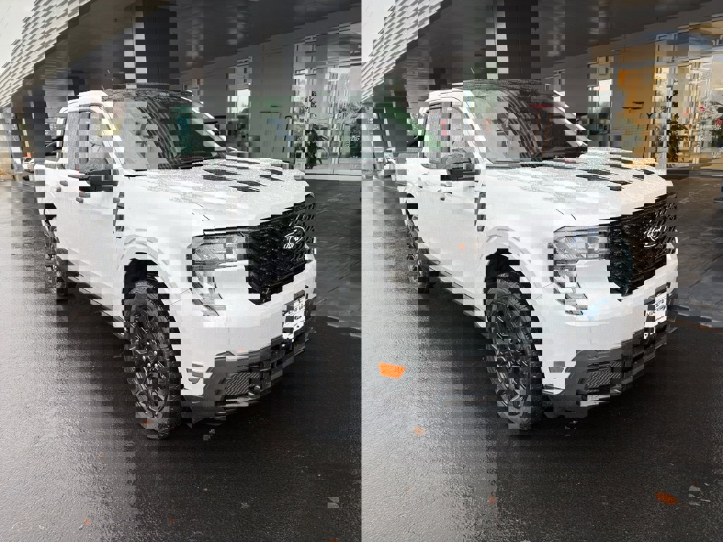 New 2026 Ford Maverick XLT w/ Equipment Group 301A