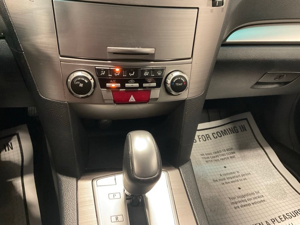 Used 2013 Subaru Outback 2.5i Premium AWD/4WD image 19