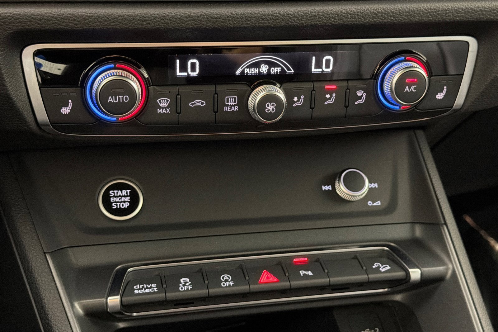 Used 2022 Audi Q3 2.0T Premium image 19