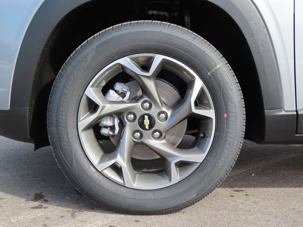 New 2026 Chevrolet Trax LT w/ Driver Confidence Package image 15