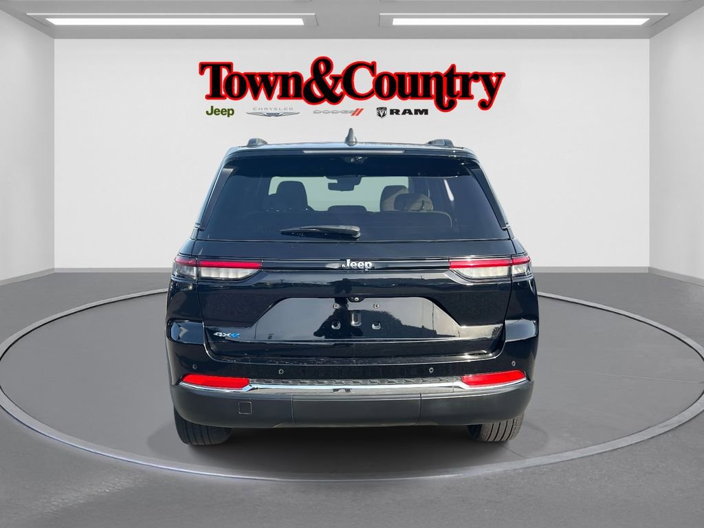 Used 2023 Jeep Grand Cherokee 4WD 4xe w/ Luxury Tech Group II image 6