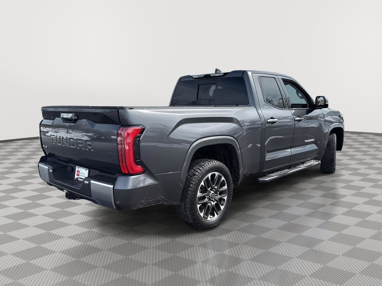 Used 2022 Toyota Tundra Limited AWD/4WD image 8