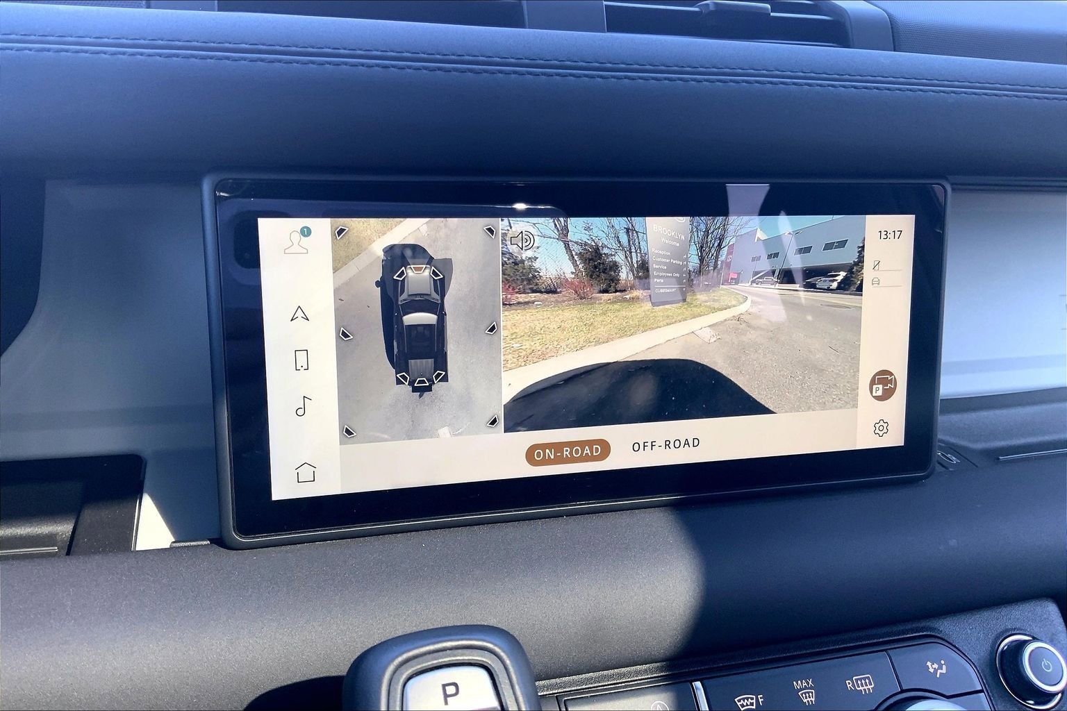 Used 2024 Land Rover Defender 110 X-Dynamic SE image 26