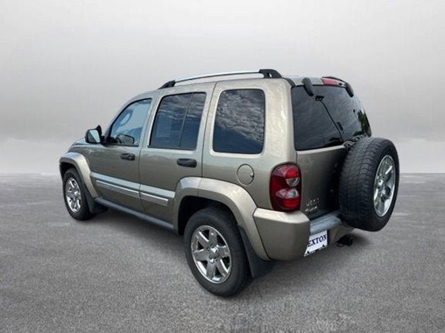 Used 2006 Jeep Liberty Limited AWD/4WD image 7