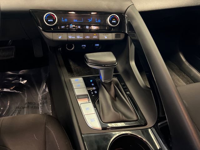 Used 2021 Hyundai Elantra SEL w/ Convenience + Premium Package image 27